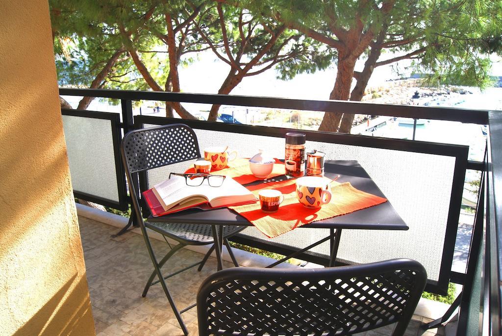 サン・バルトロメーオ・アル・マーレLa Terrazza Tra Pini E Mareアパートメント 部屋 写真